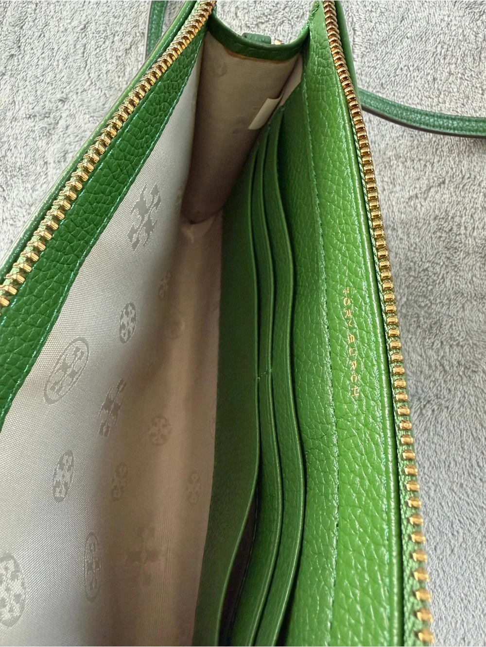 Tory Burch — Perry Bombé Mini Bag (Crossbody) Green